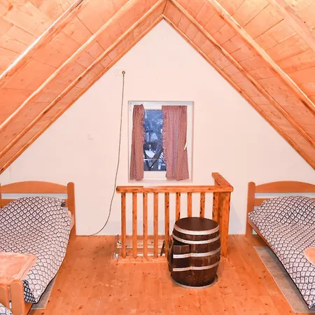 Konoba Oklop Apartamento *